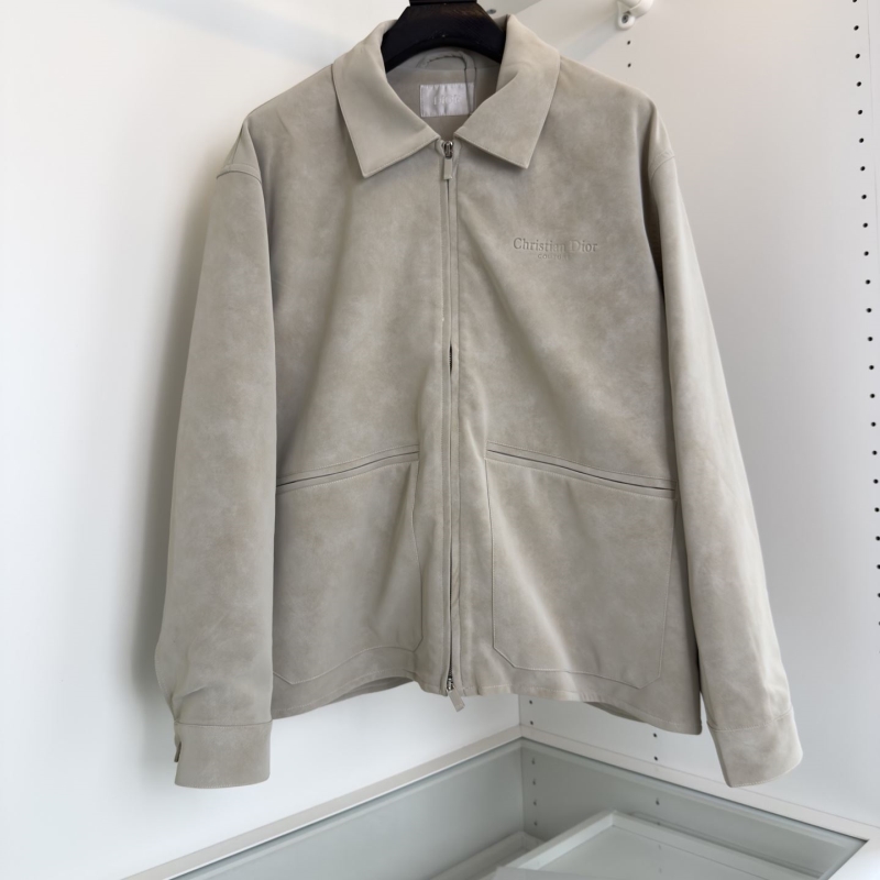 chr1st1an D10r outwear